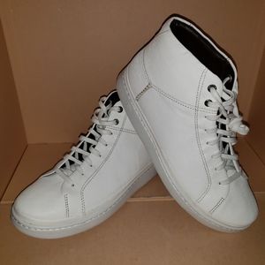 COPY - UGG Australia Cali Boots Men's 8 and Women's size 9.5 with Defects.